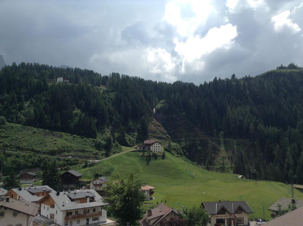 Garni Le Chalet Santa Cristina Val Gardena Exterior photo